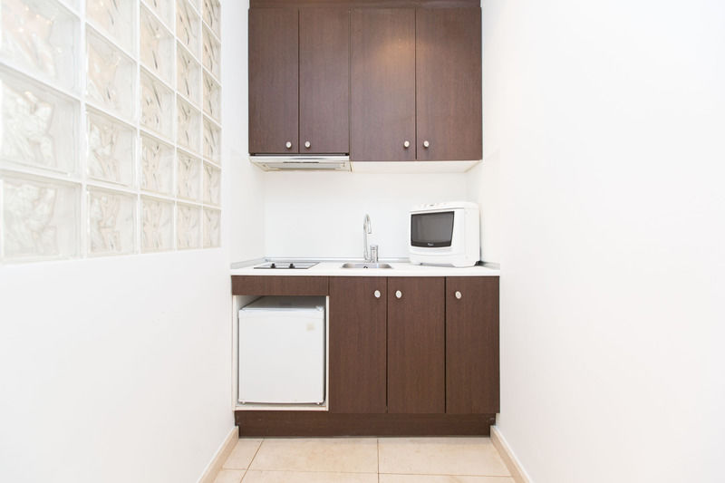 Ainb Las Ramblas-Colon Apartments Barcelona Buitenkant foto