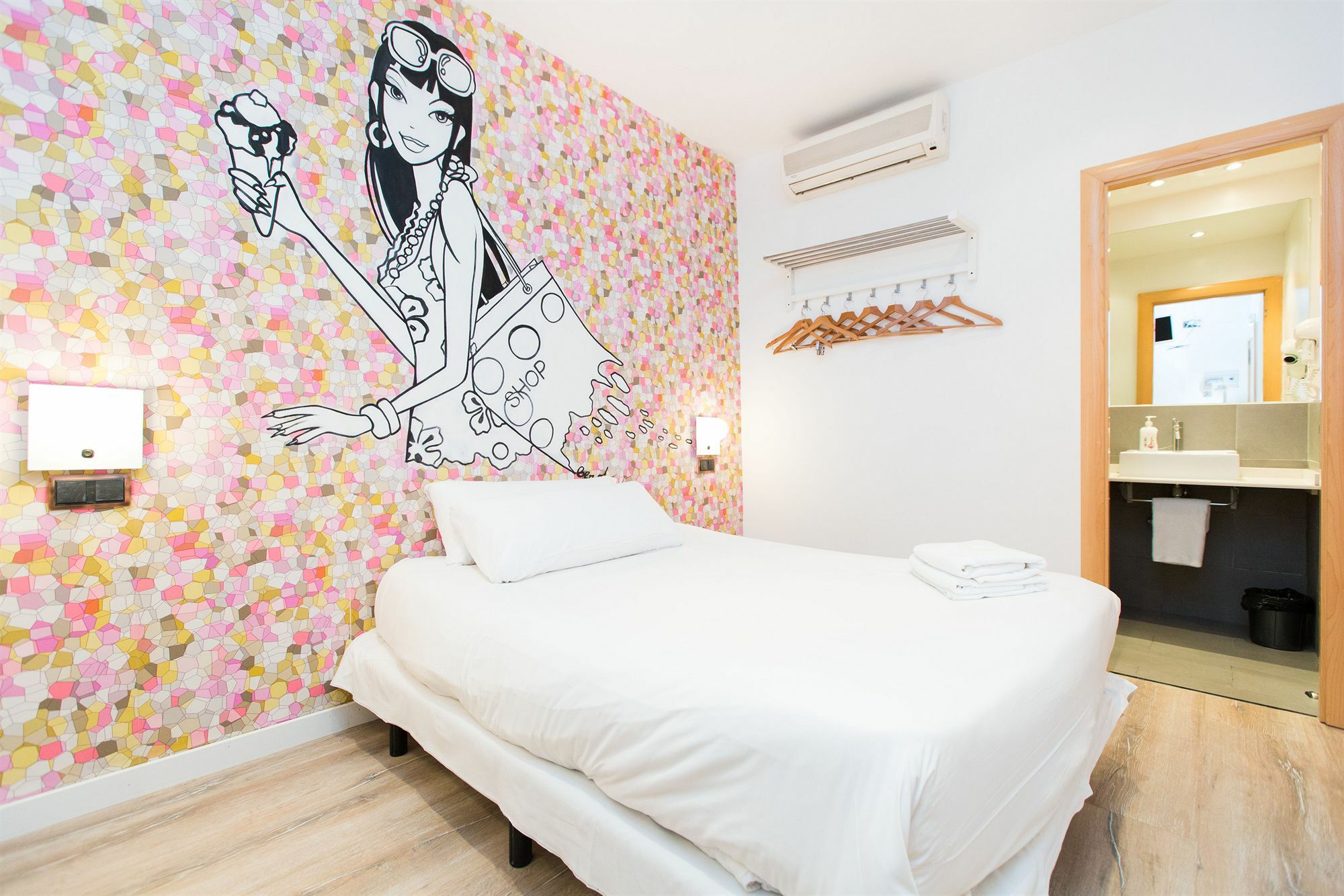 Ainb Las Ramblas-Colon Apartments Barcelona Buitenkant foto